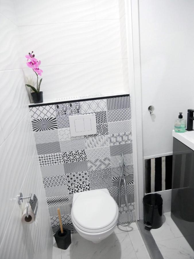 Le Penthouse Des Halles Perpignan Bagian luar foto